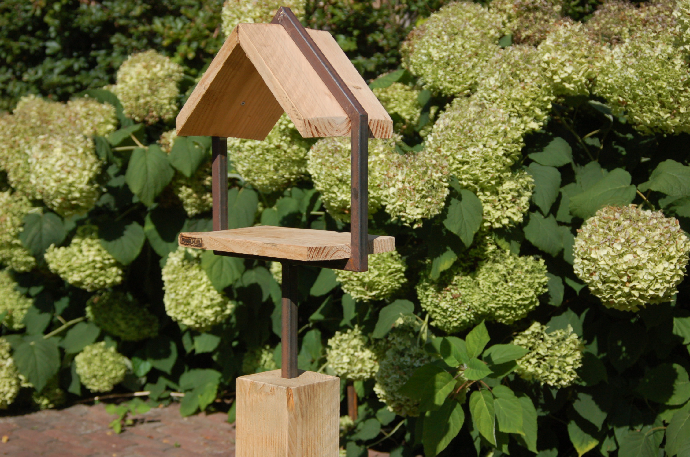 Fogelhuis M Douglas 35 x 42 x 20 cm sokkel 65 x 12 x 12 cm (2)
