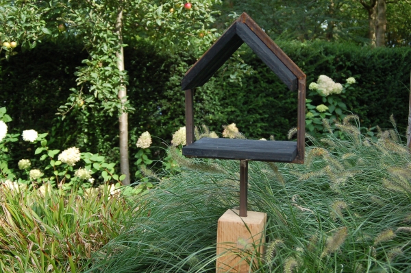 M Douglas Zwart 35x42x20 Sokkel 65x12x12 (1) M Douglas Zwart 35x42x20 Sokkel 65x12x12 (1)